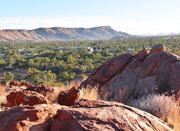australia/alice-springs/attraction/olive-pink-botanic-garden