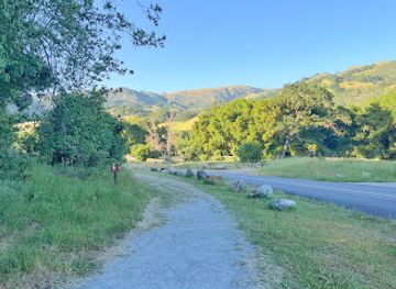 california/yosemite-village/attraction/little-yosemite-area