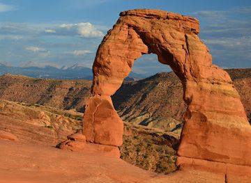 utah/arches-national-park/attraction/upper-delicate-arch-viewpoint