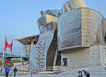 spain/bilbao/attraction/maman-de-louise-bourgeois