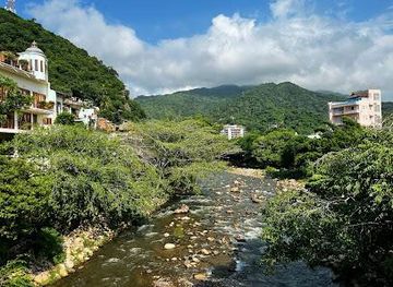 mexico/puerto-vallarta/attraction/gringo-gulch