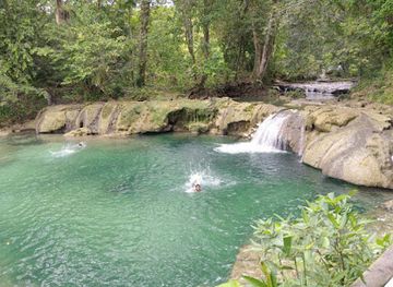 papua-new-guinea/morobe-province/attraction/butaweng-waterfalls