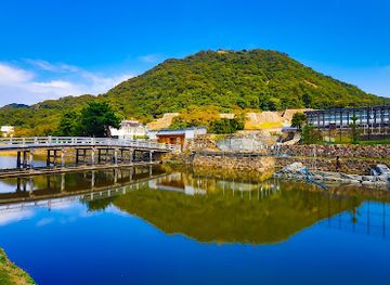 japan/tottori-sand-dunes/attraction/Tottori-Castle-Remains-Tenkyumaru