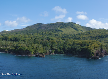 indonesia/maluku/attraction/pintu-kota-beach