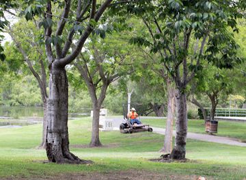 california/huntington-beach/huntington-central-park/attraction/secret-garden-in-central-park