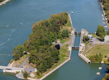 canada/lanaudiere/attraction/ecluse-de-saint-ours-lieu-historique-national-du-canal-de-saint-ours
