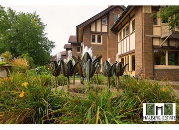 illinois/quad-cities/attraction/hauberg-estate