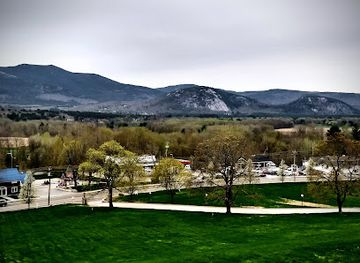 new-hampshire/mount-washington-valley/attraction/kahuna-laguna-indoor-water-park-north-conway