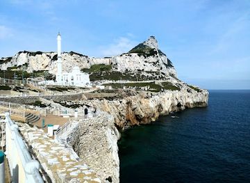 gibraltar/europa-point/attraction/gen-sikorski-monument