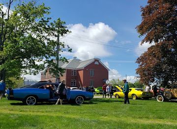 canada/fundy-national-park/attraction/macdonald-museum