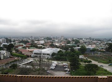 costa-rica/san-jose/barrio-escalante/attraction/hispanity-fountain