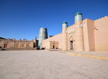 uzbekistan/khorezm-region/attraction/monetnyy-dvor-khorezma