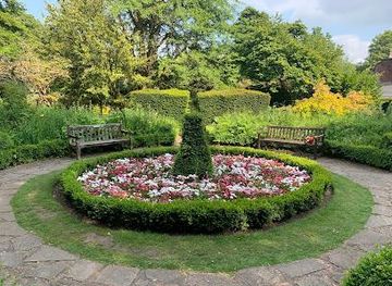 united-kingdom/manchester/attraction/calderstones-park