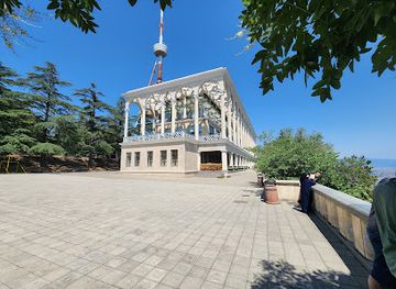 georgia/tbilisi/mtatsminda/attraction/fountain