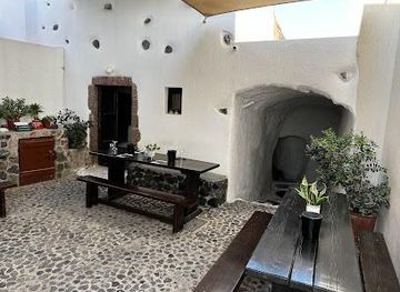 greece/santorini/attraction/gavalas-winery