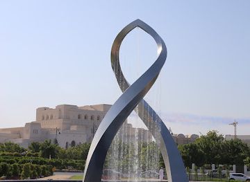 oman/ash-sharqiyah-south-governorate/attraction/arches-fountain