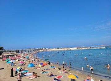 france/aix-en-provence/attraction/plage-de-la-pointe-rouge