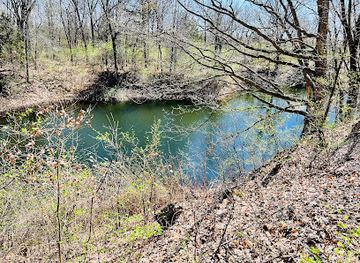 illinois/matthiessen-state-park/attraction/saint-louis-canyon-trailhead