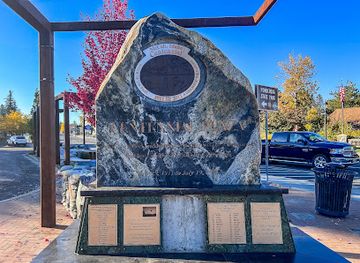 idaho/ponderosa-state-park/attraction/centennial-plaza