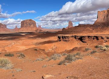 arizona/monument-valley/attraction/monument-valley-tribal-tours