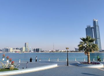 united-arab-emirates/abu-dhabi/corniche/attraction/marina-sitting-area