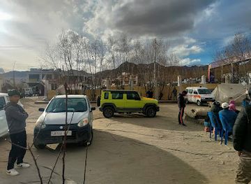 india/leh-ladakh/attraction/nawang-dorjay-stobdan-memorial-stupa