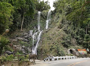 philippines/mimaropa/attraction/tamaraw-falls