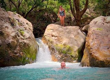 costa-rica/liberia/attraction/leona-waterfall-rincon-de-la-vieja