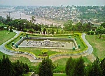 india/jammu/attraction/bahu-fort-park