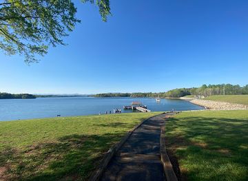 south-carolina/greer/attraction/j-verne-smith-park-lake-robinson