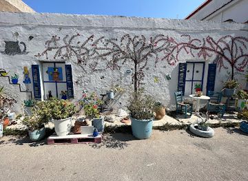greece/kos/kardamena/attraction/colourful-painted-traditional-old-house