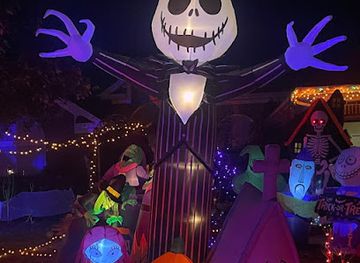 alabama/monte-sano-state-park/attraction/the-farbman-halloween-house