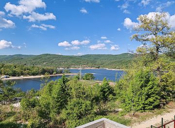 serbia/bor/attraction/vila-vera-borsko-jezero