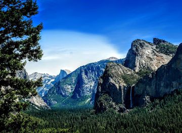 california/yosemite-national-park/attraction/artist-point-trail