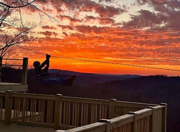 missouri/ozarks/attraction/eureka-springs-zipline