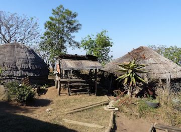 eswatini/ezulwini-valley/attraction/swazi-village-home-stay