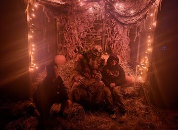 wisconsin/kettle-moraine-state-forest/attraction/the-dark-side-haunted-adventure