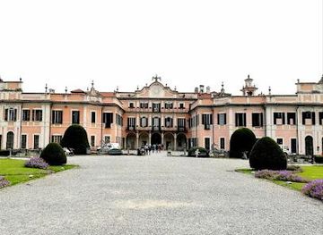 italy/lombardy/attraction/varese-city-hall