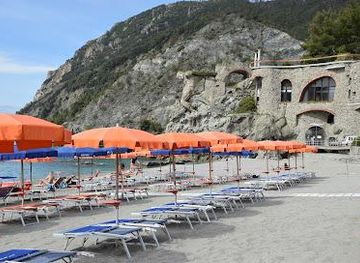 italy/cinque-terre/attraction/bathing-resort-il-gigante-monterosso-al-mare