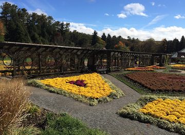 north-carolina/asheville/attraction/biltmore-rose-garden