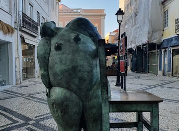 portugal/arrabida-natural-park/attraction/largo-dr-francisco-soveral