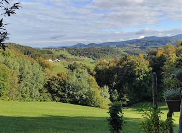 slovenia/savinja/attraction/kozjanska-domacija-v-dobju-pri-planini