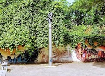 lithuania/vilnius/attraction/frank-zappa