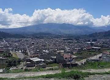 ecuador/otavalo/attraction/el-colibri
