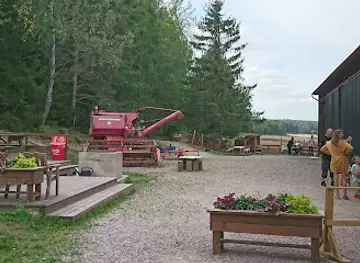 Palstorp äventyrsgård och skogsby