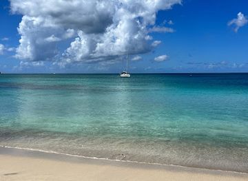 antigua-and-barbuda/codrington/attraction/antiguaislandparadise