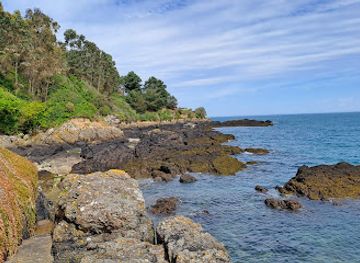 jersey/st-helier-waterfront/attraction/rozel-harbour
