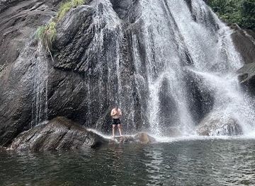 sri-lanka/kandy/attraction/kandy-waterfalls-hunters-tour-operator