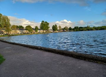 ireland/county-cork/attraction/the-lough-trail-cosan-an-locha