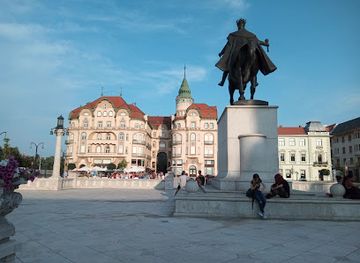 romania/bihor/attraction/roman-catholic-cathedral
